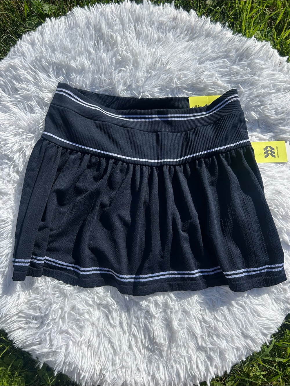 All in Motion Women's Seamless Cable Knit Skort Navy Blue & White Size Medium